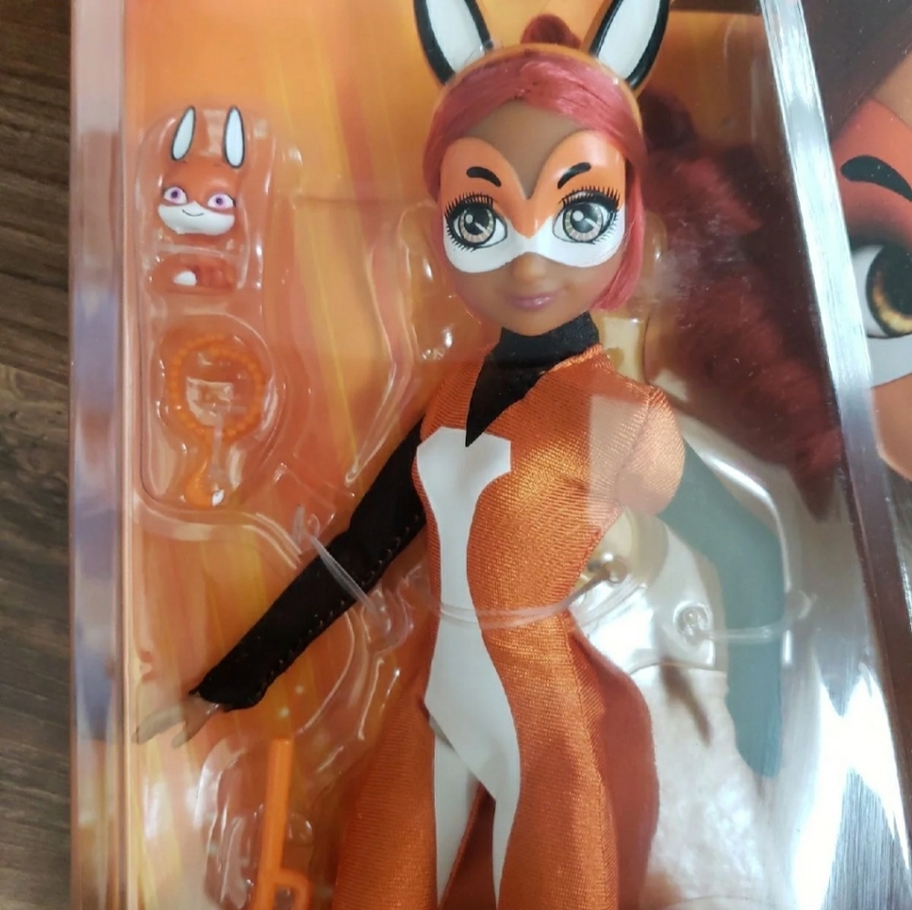 Miraculous Ladybug - Rena Rouge - Picture 4 of 4